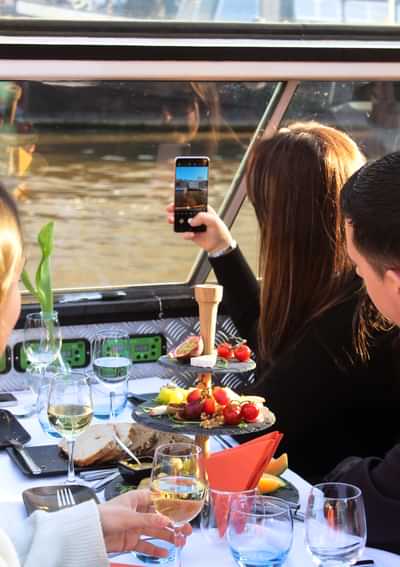 Wijn- en Kaascruise in Amsterdam