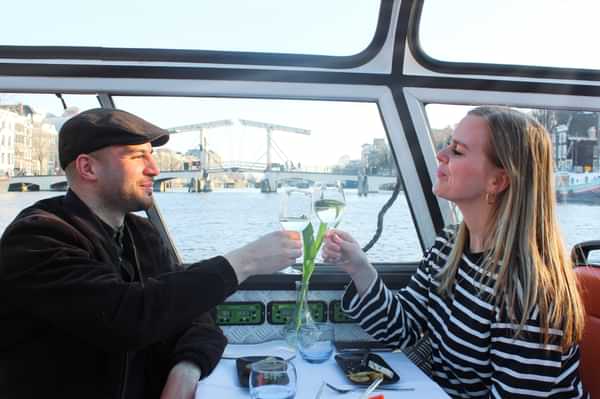 Crucero de Vino y Queso en Ámsterdam
