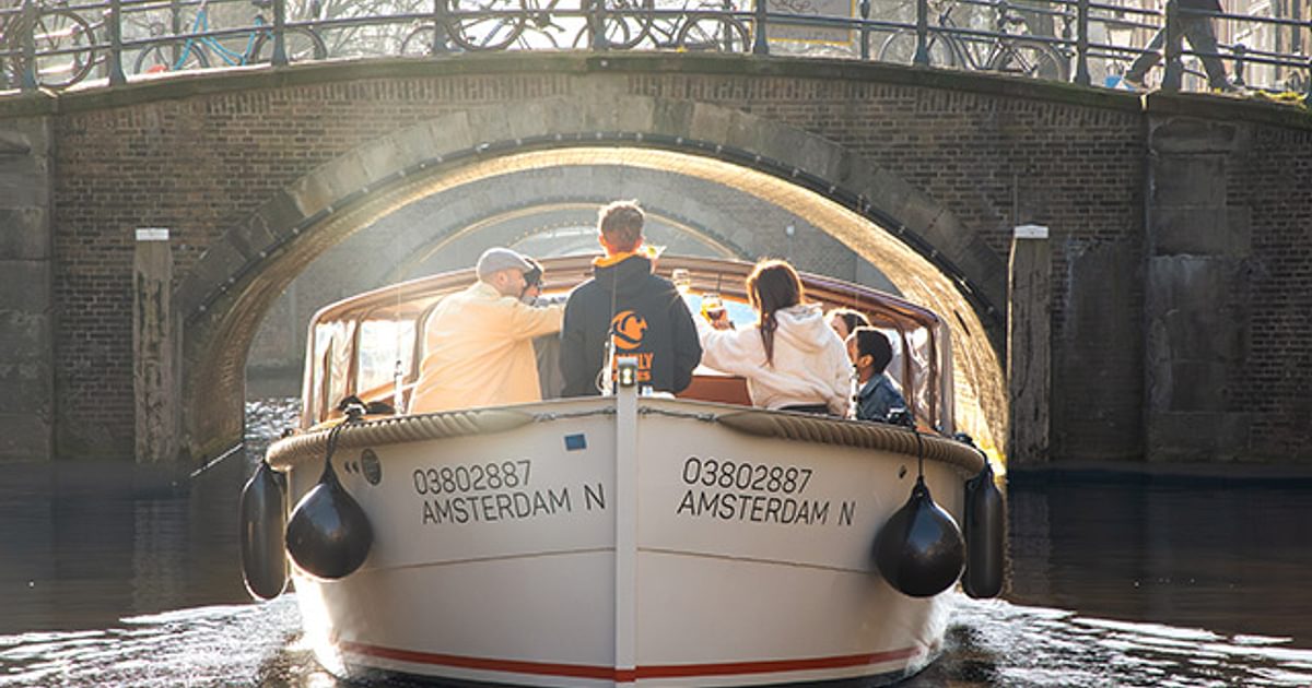 Luxury open boat cruise with Explore Pass