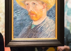 Van Gogh Museum gallery image 1 self portrait