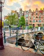 Shutterstock 2175650705